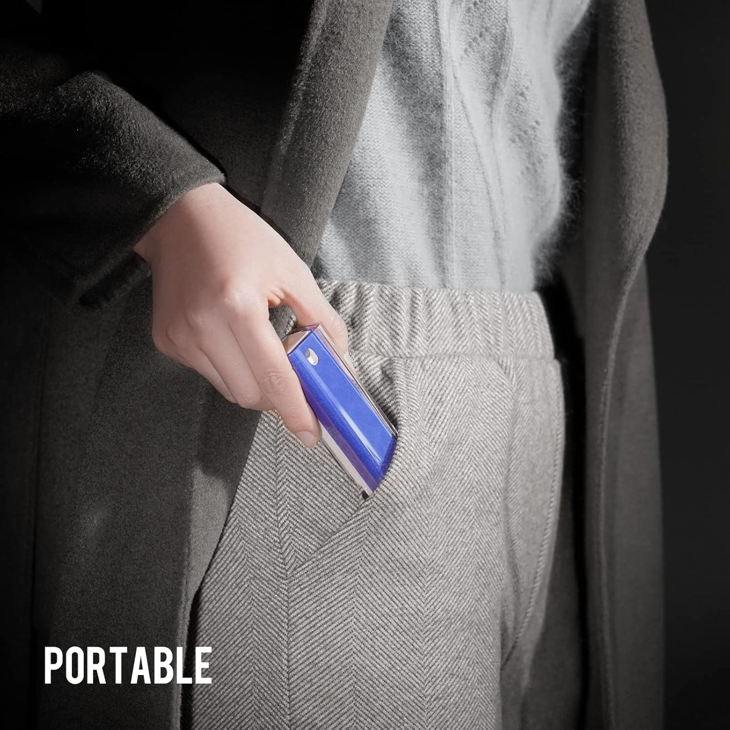 CLEAN Screen Cleaner, Fingerprint Proof Screen Cleaner Spray, All-in-One Cleaner with Microfiber and Shell for All Phones, Laptop and Tablet Screens (Black) - VINE GLOBAL