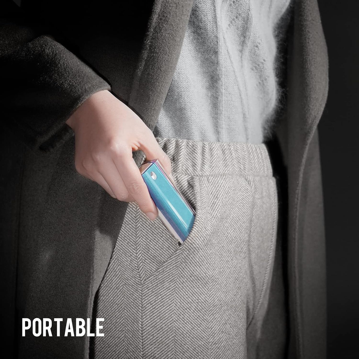 CLEAN Screen Cleaner, Fingerprint Proof Screen Cleaner Spray, All-in-One Cleaner with Microfiber and Shell for All Phones, Laptop and Tablet Screens (Black) - VINE GLOBAL