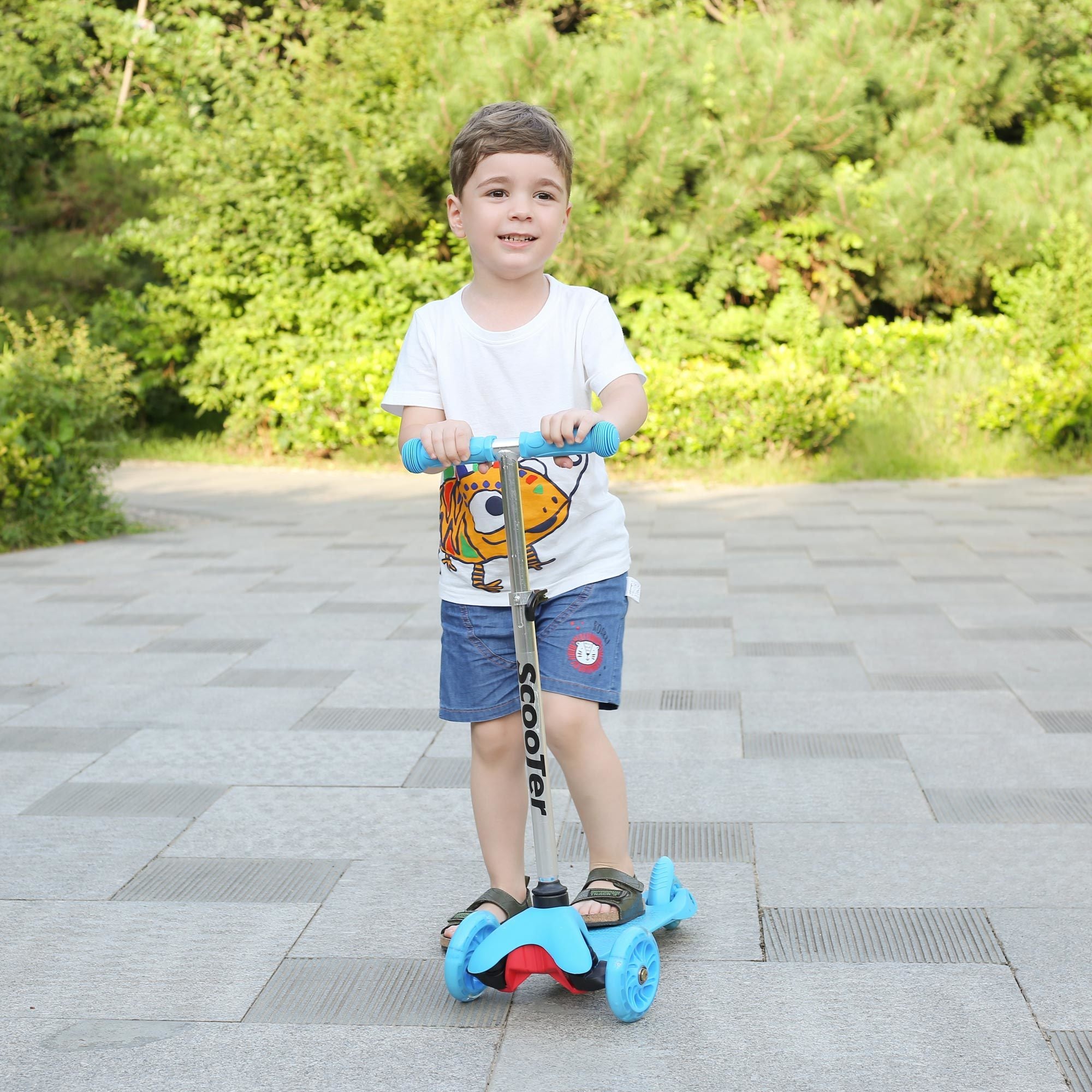 SimpleLux Kids Scooter - 4 Adjustable Height, Extra-Wide Deck with Brake & 3 PU Flashing Wheels, Over 3 Years Old,Blue - VINE GLOBAL