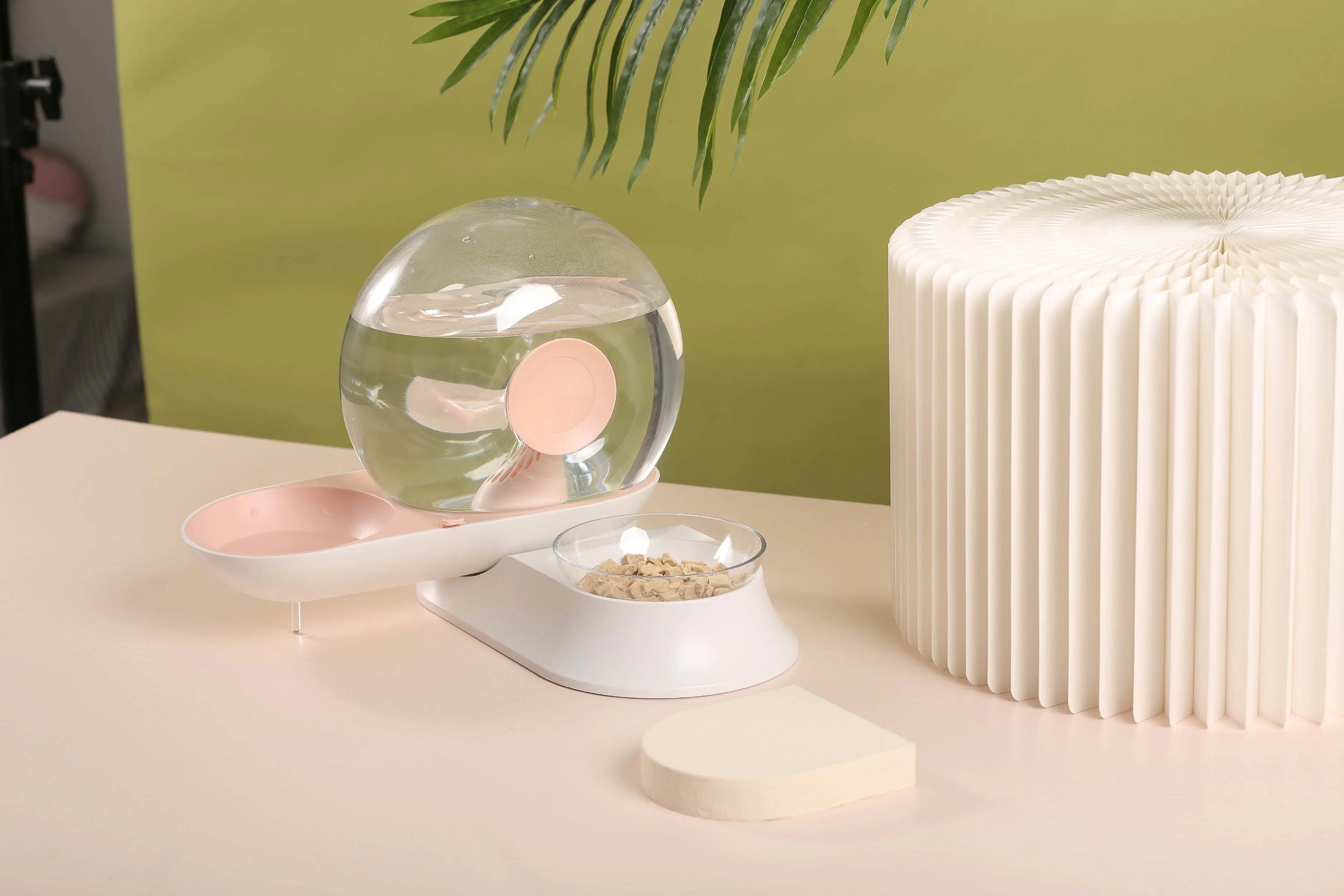 Pet Life 'Auto-Myst' Snail Shaped 2-in-1 Automated Gravity Pet Filtered Water Dispenser and Food Bowl - VINE GLOBAL