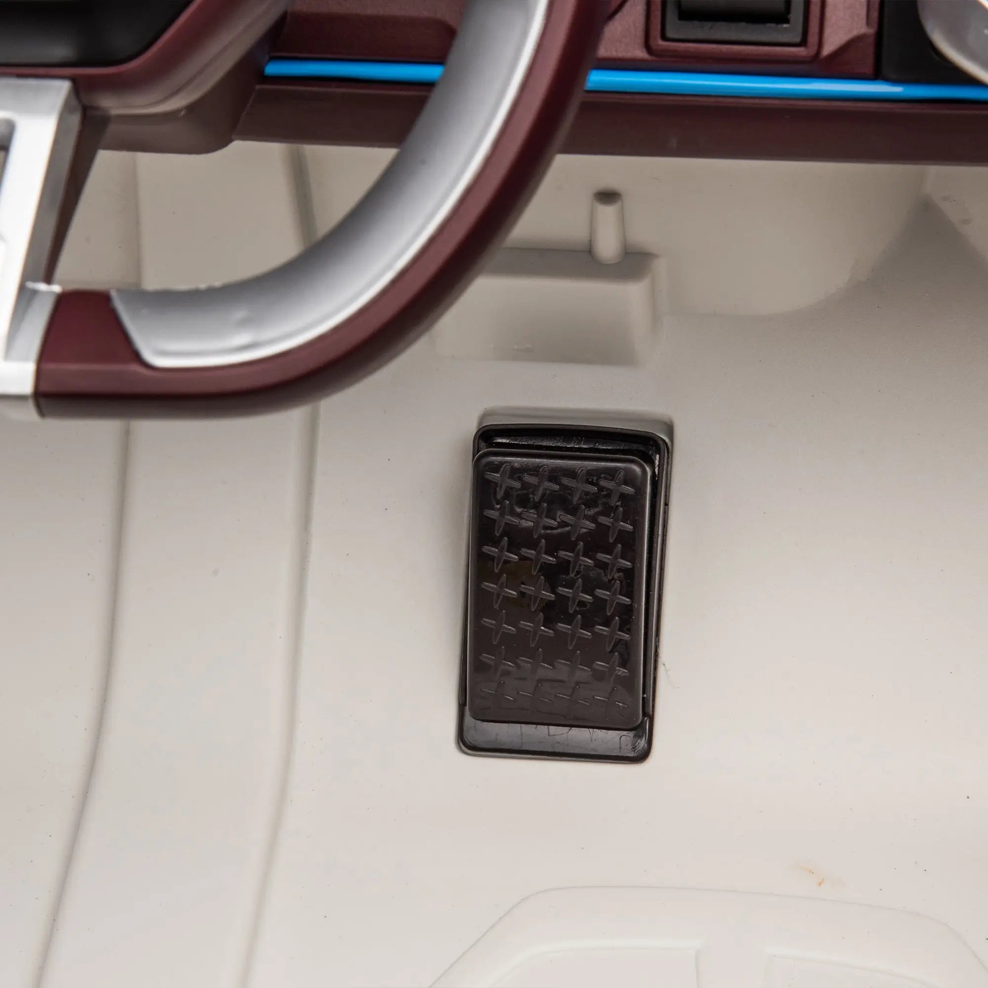 Licensed BMW I4,12v Kids ride on car 2.4G W/Parents Remote Control,electric car for kids,Three speed adjustable,Power display, USB,MP3 ,Bluetooth,LED light,Two-point safety belt,story - VINE GLOBAL